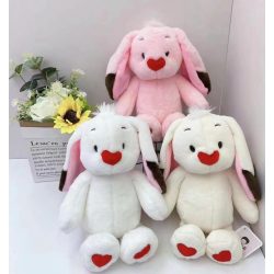 plüss nyúl szíves