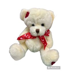 hímzett szív maci 15cm